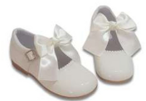 Patent Shoes with double satin bow
